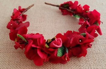 Diadema hortensias rojas